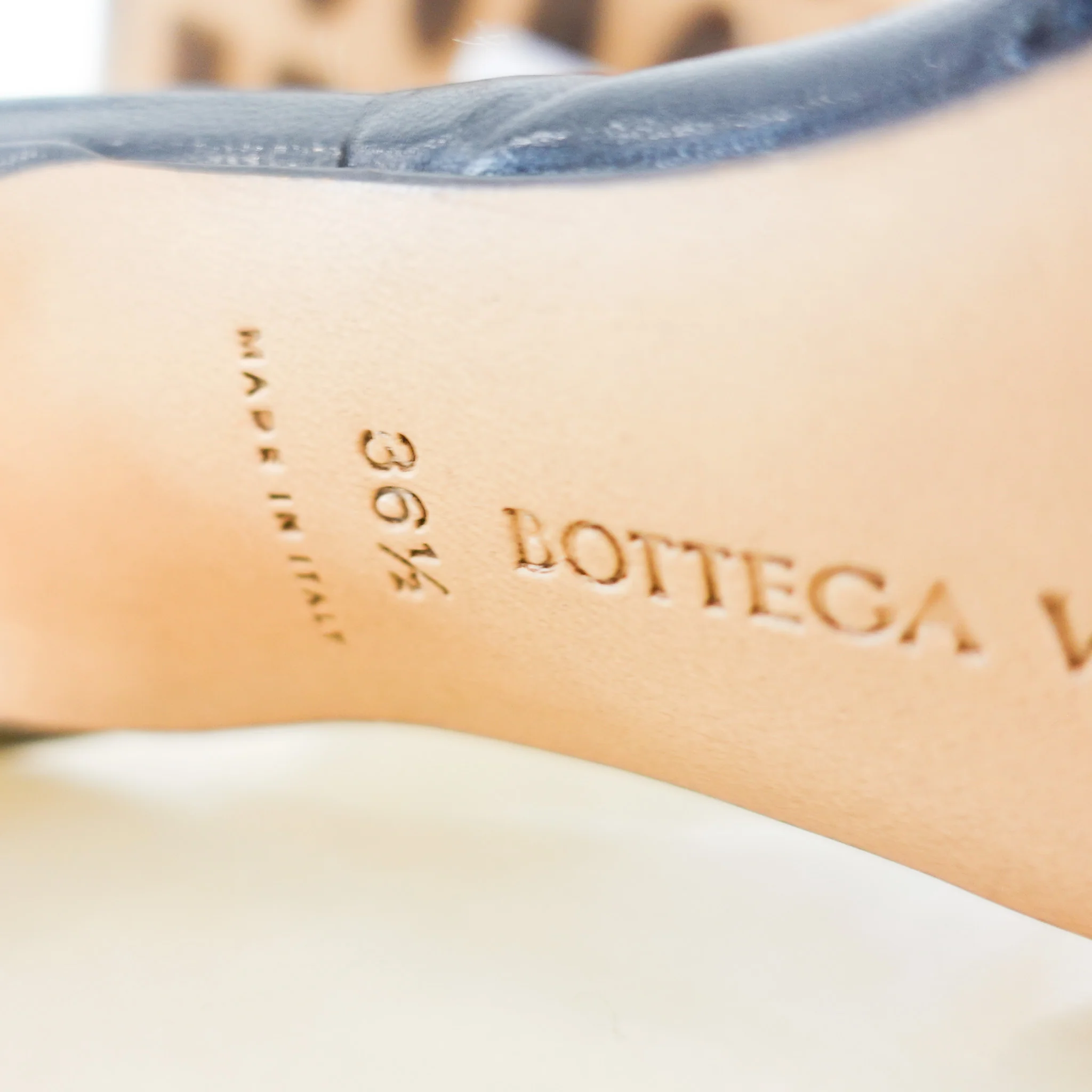 Bottega Veneta Padded mules RRP £1150 | Authentic and Preloved- FINAL SALE - Image 7