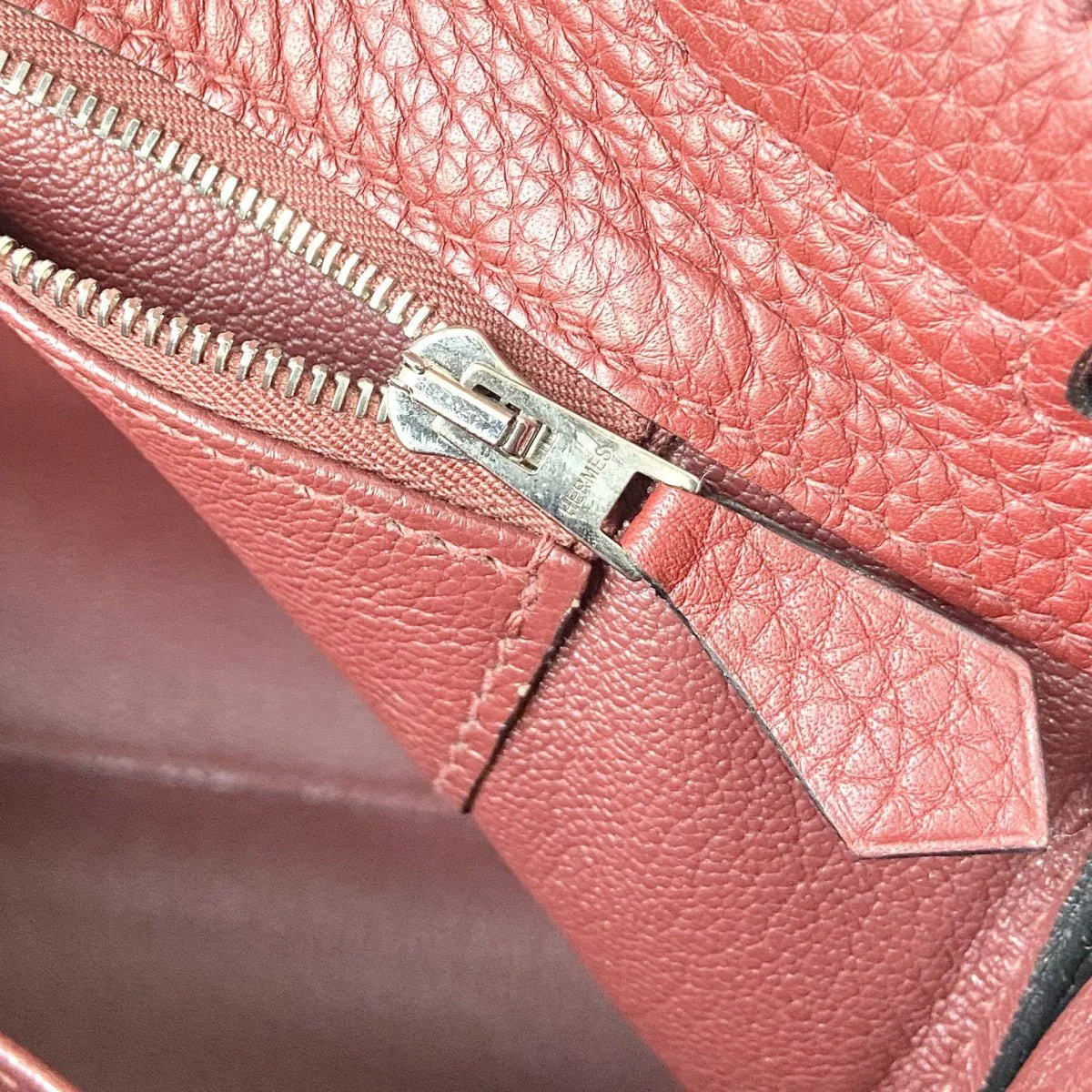 Hermès Kelly 40cm – Rouge Clémence Leather with Palladium Hardware | Authentic Preloved - Image 22