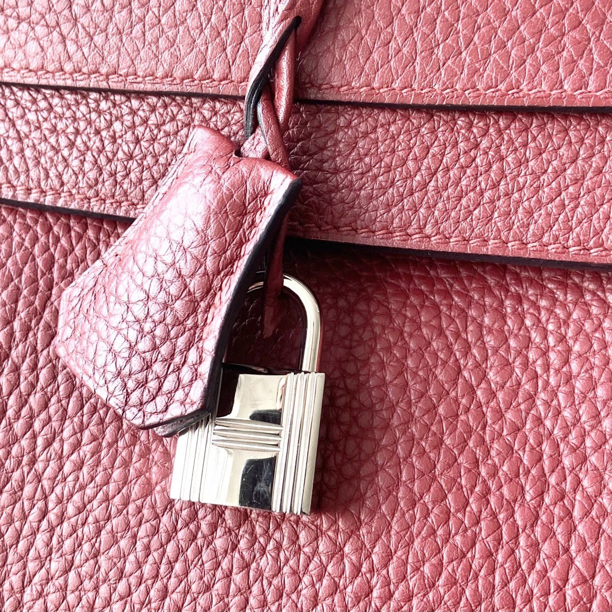 Hermès Kelly 40cm – Rouge Clémence Leather with Palladium Hardware | Authentic Preloved - Image 5