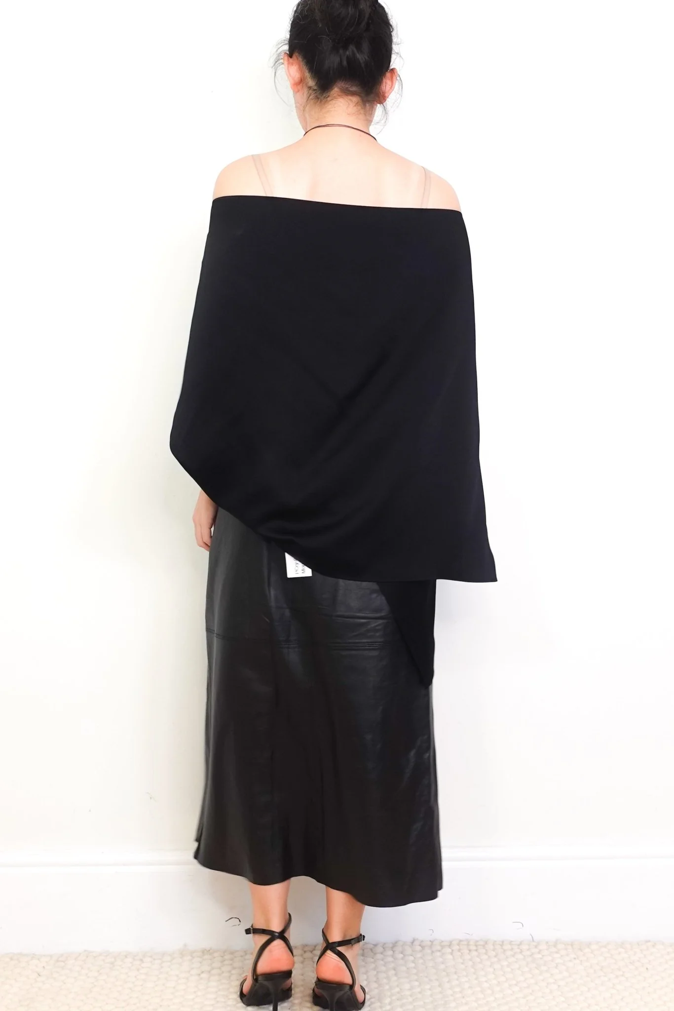 Roland Mouret Black Embellished Satin Top RRP £475 | Authentic Preloved-Outlet no returns - Image 3