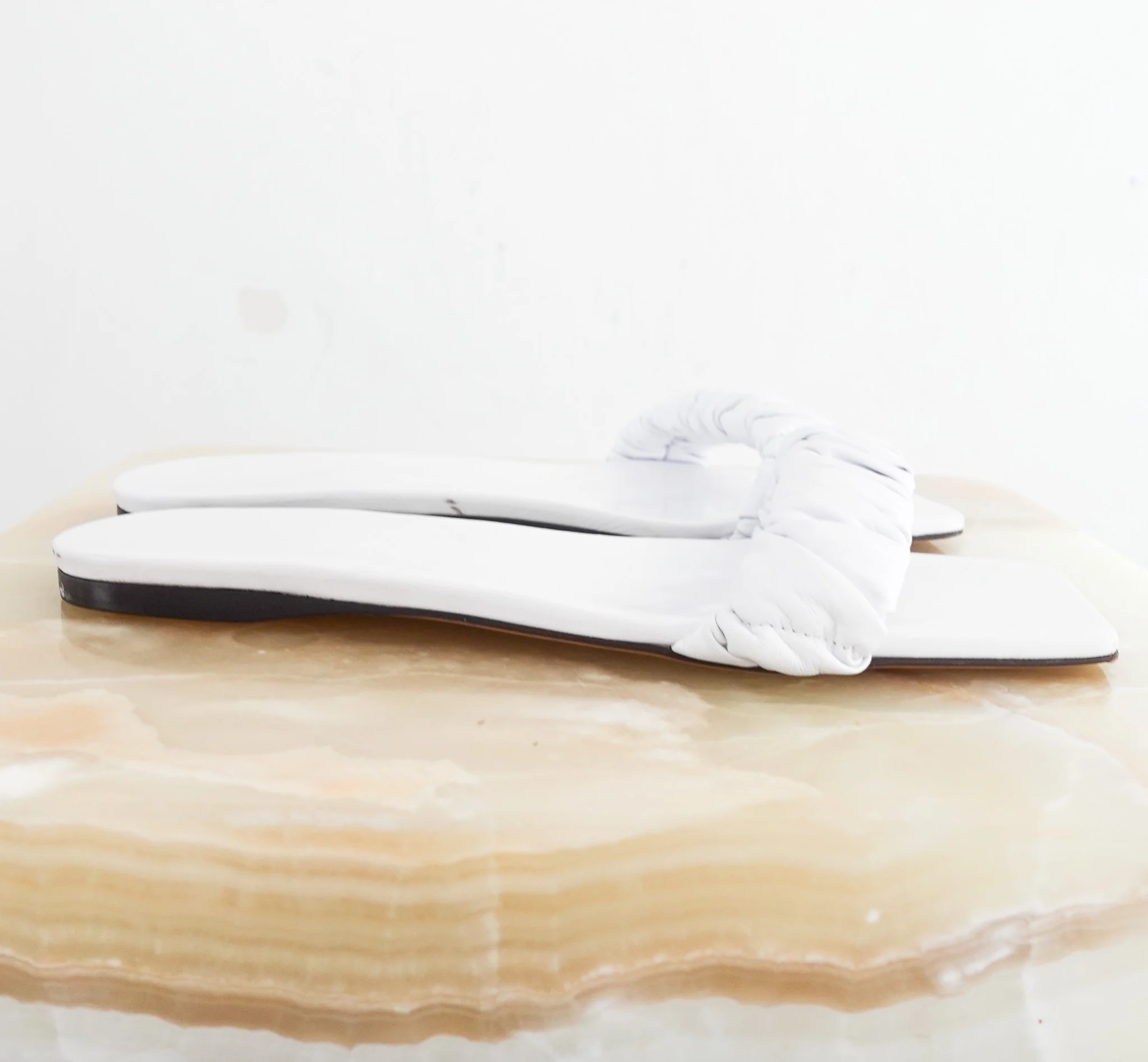 Tibi White Slider Sandals RRP £250 | Preloved and Authentic-Please note- all items in outlet are final sale and not eligible for refund - Image 4